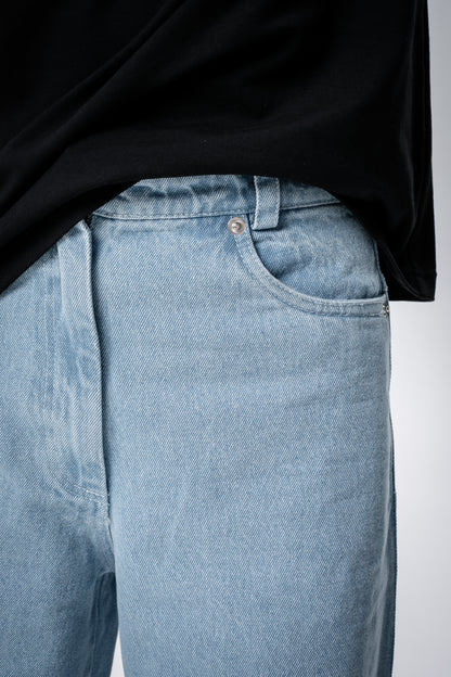 Stylish light blue jeans for girls 155–163 cm tall