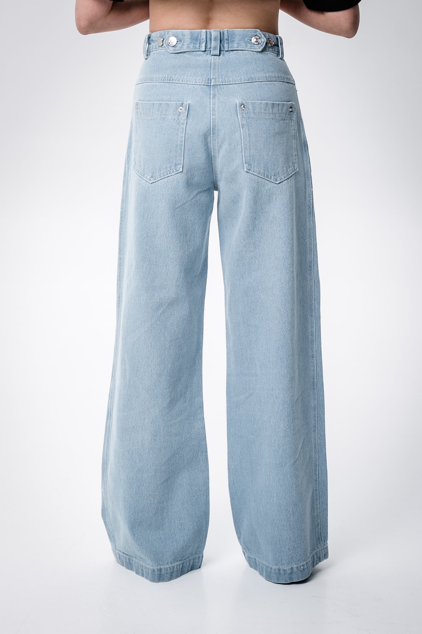 Stylish light blue jeans for girls 155–163 cm tall