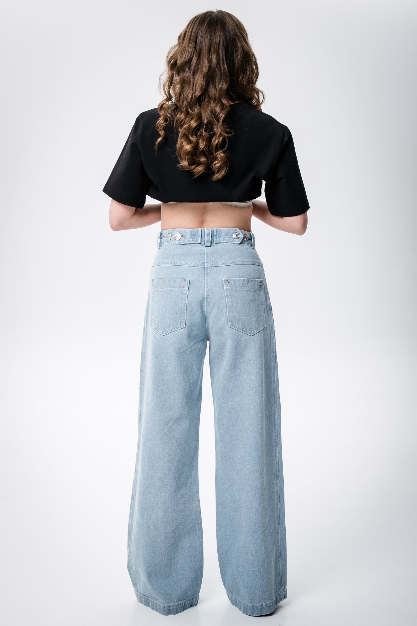 Stylish light blue jeans for girls 155–163 cm tall